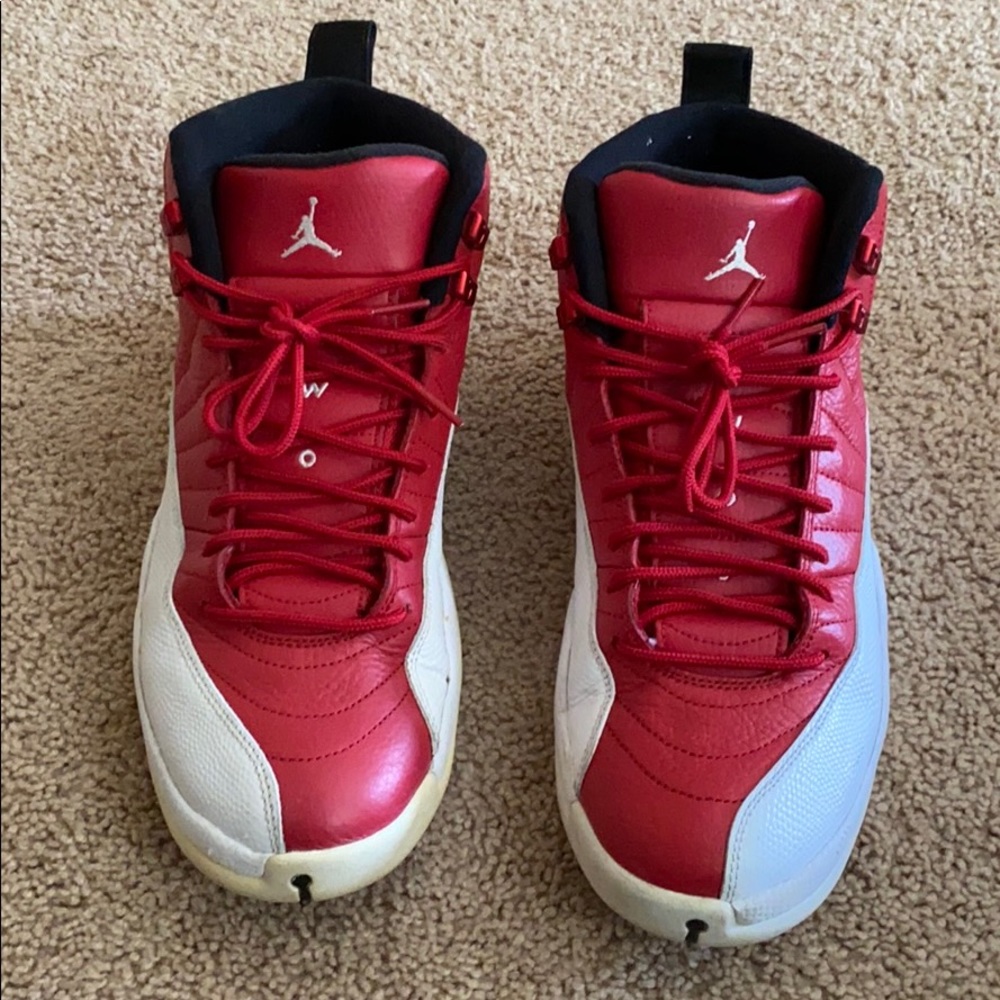 Jordan 12 red